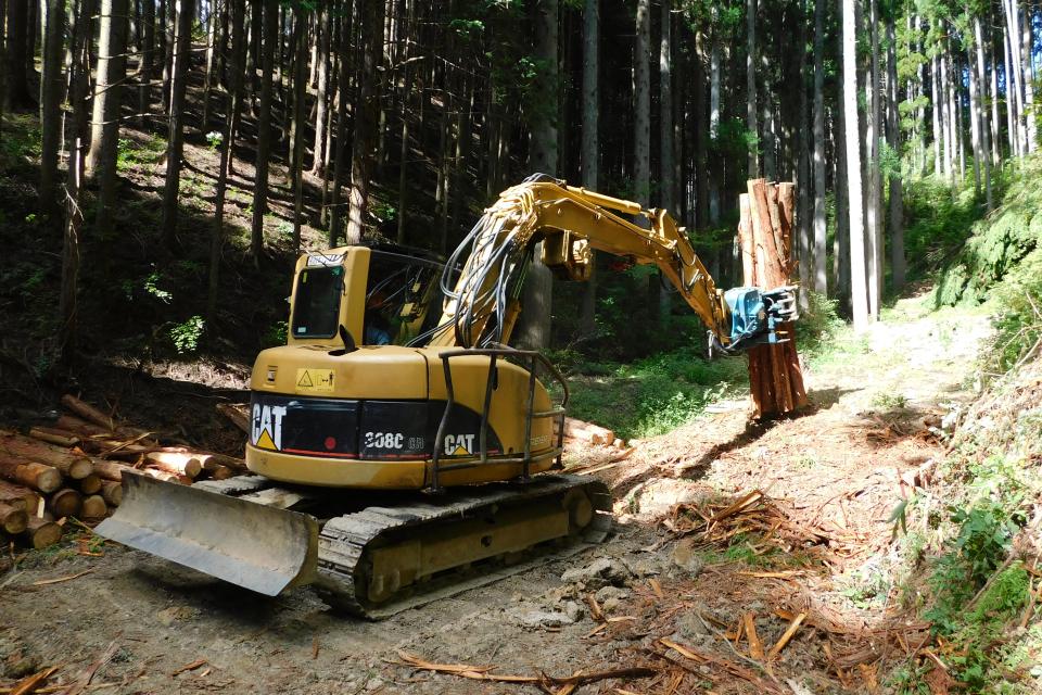 採用情報 | 林業・土木事業、水源林造成のことなら｜株式会社 三謳